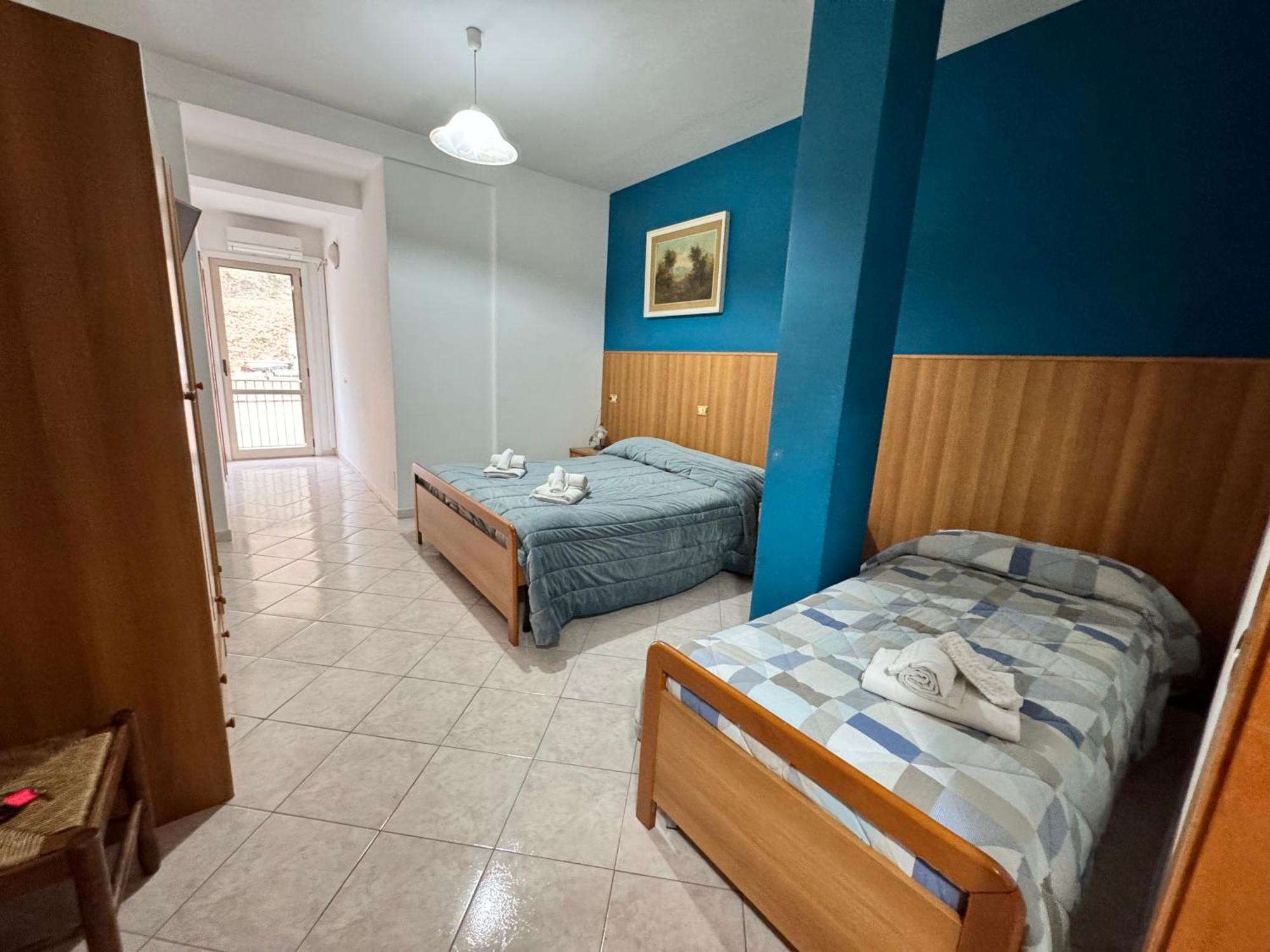 Hotel Da Bosio Genga  Esterno foto